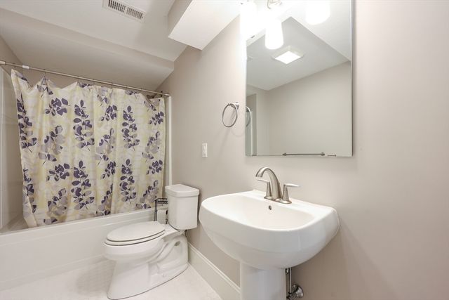 8 Riverstone Way 8, Franklin, MA 02038