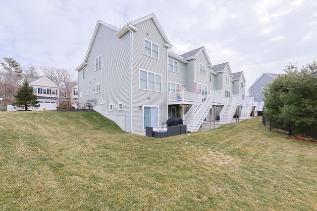 8 Riverstone Way 8, Franklin, MA 02038