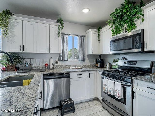 2225 S Hemlock Stravenue, Tucson, AZ 85713