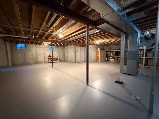 15330 Huff WAY, Brookfield, WI 53005