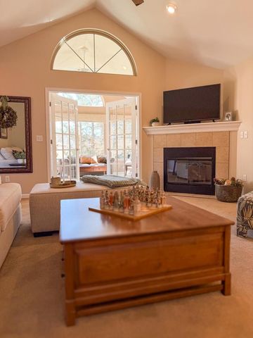 15330 Huff WAY, Brookfield, WI 53005