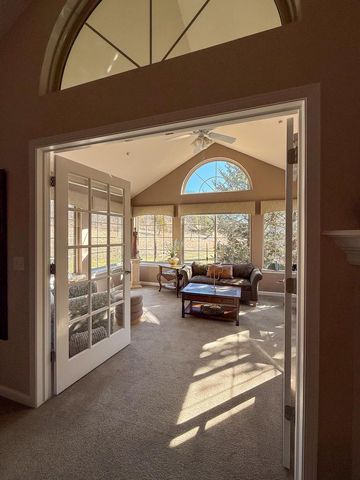 15330 Huff WAY, Brookfield, WI 53005