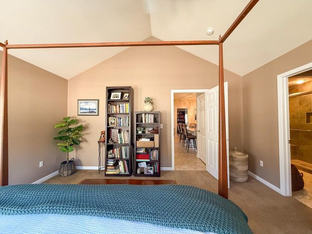 15330 Huff WAY, Brookfield, WI 53005