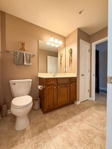 15330 Huff WAY, Brookfield, WI 53005