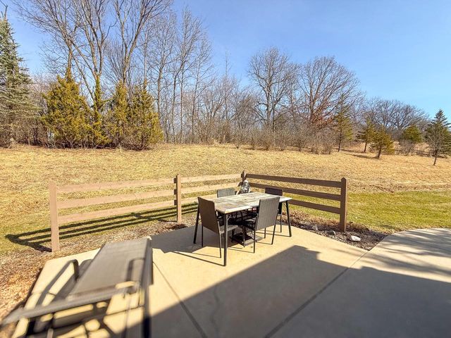 15330 Huff WAY, Brookfield, WI 53005