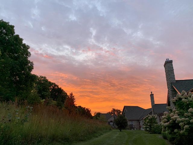 15330 Huff WAY, Brookfield, WI 53005