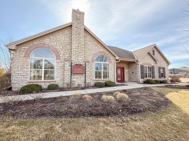 15330 Huff WAY, Brookfield, WI 53005