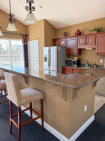 15330 Huff WAY, Brookfield, WI 53005