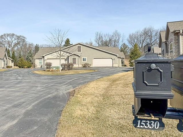 15330 Huff WAY, Brookfield, WI 53005