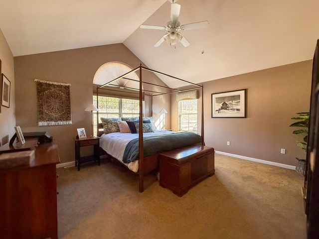 15330 Huff WAY, Brookfield, WI 53005