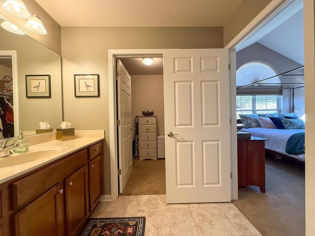 15330 Huff WAY, Brookfield, WI 53005