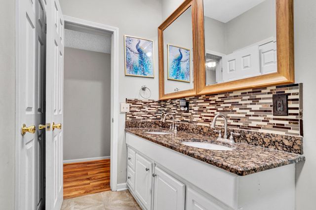 298 N Orchard Drive, Taylors, SC 29687