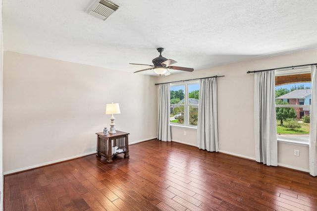 8807 Lacy Willow Court, Tomball, TX 77375