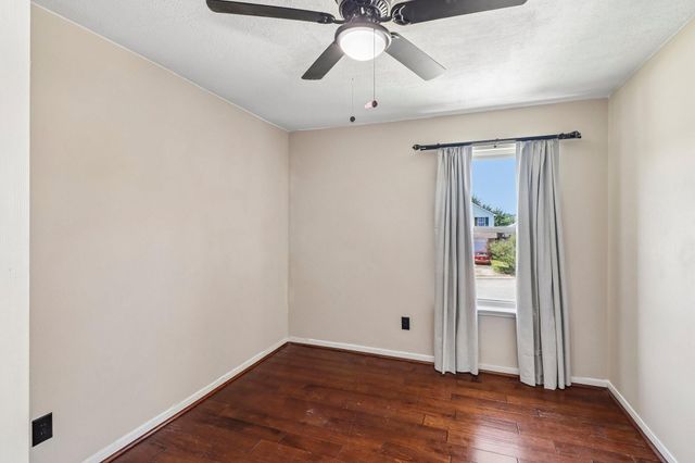 8807 Lacy Willow Court, Tomball, TX 77375