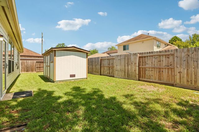 8807 Lacy Willow Court, Tomball, TX 77375