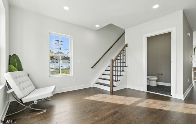 190 Canterbury Ave, North Arlington Boro, NJ 07031