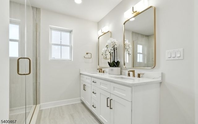 190 Canterbury Ave, North Arlington Boro, NJ 07031