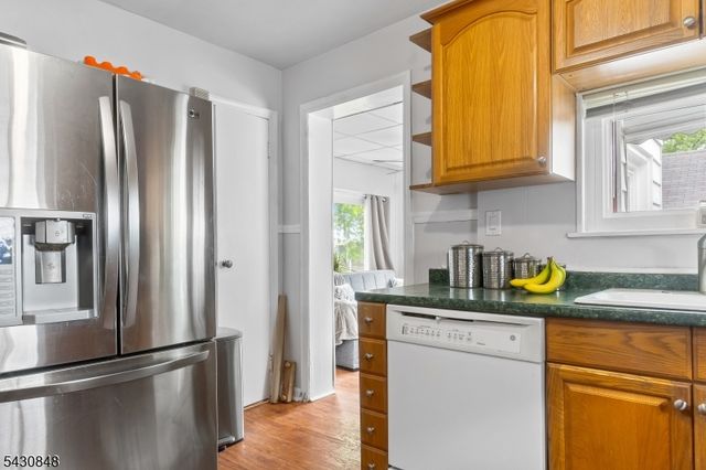 1032 E Blancke St, Linden City, NJ 07036