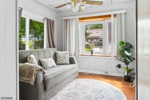 1032 E Blancke St, Linden City, NJ 07036