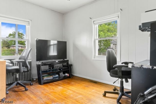 1032 E Blancke St, Linden City, NJ 07036