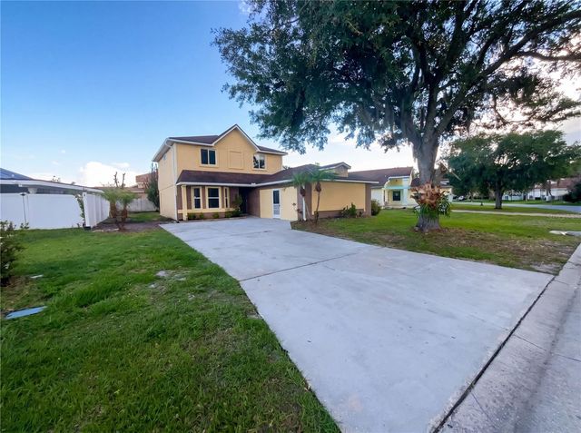 147 CORALWOOD CIRCLE, Kissimmee, FL 34743