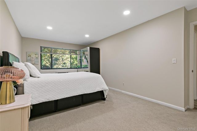 500 Central Park Avenue 323, Scarsdale, NY 10583