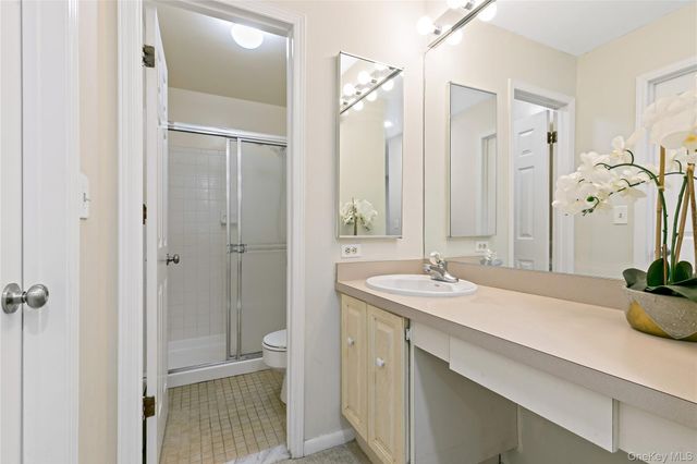500 Central Park Avenue 323, Scarsdale, NY 10583
