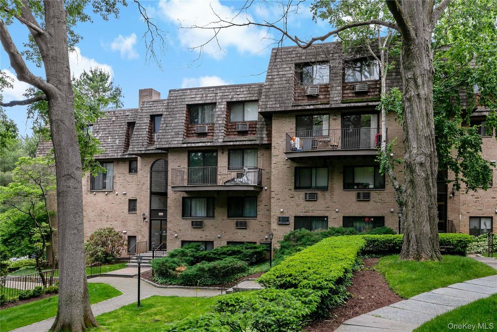 500 Central Park Avenue 323, Scarsdale, NY 10583
