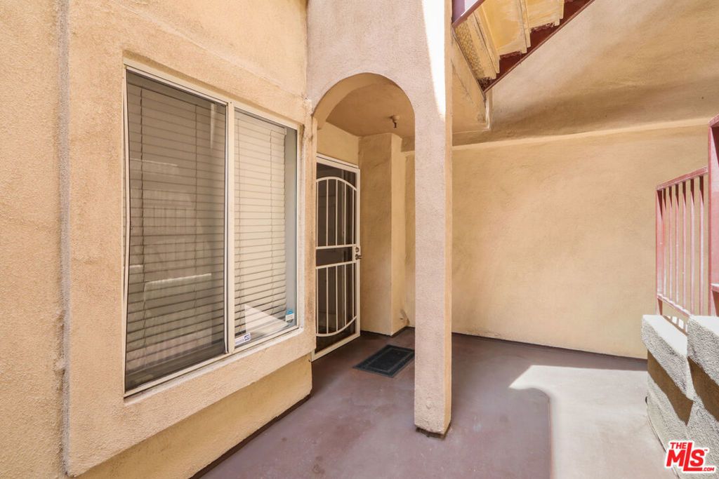 Image 2 of property listing at 1775 Ohio Avenue 110, Long Beach, CA 90804