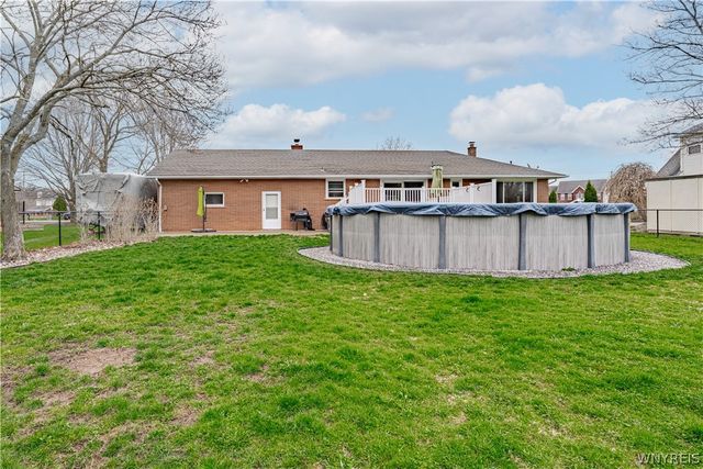 6998 Shawnee Road, Wheatfield, NY 14120