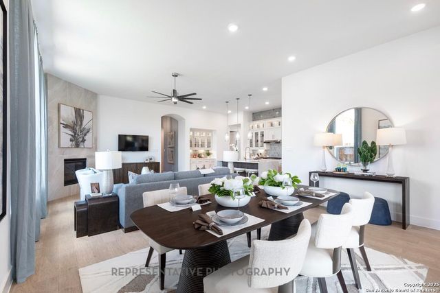 313 White Oak, Castroville, TX 78009