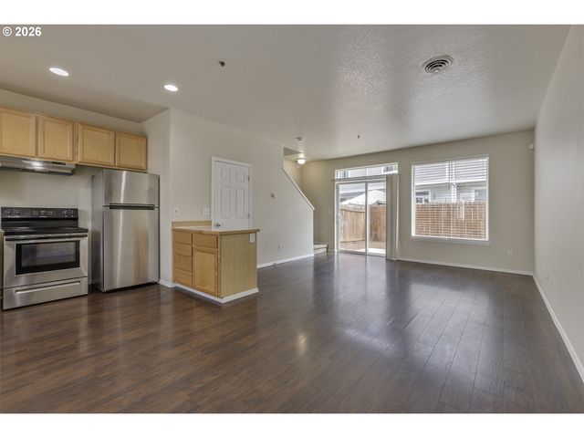 8654 Ne HYDE PARK Ln, Hillsboro, OR 97006