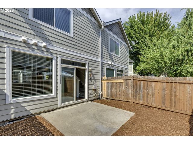 8654 Ne HYDE PARK Ln, Hillsboro, OR 97006