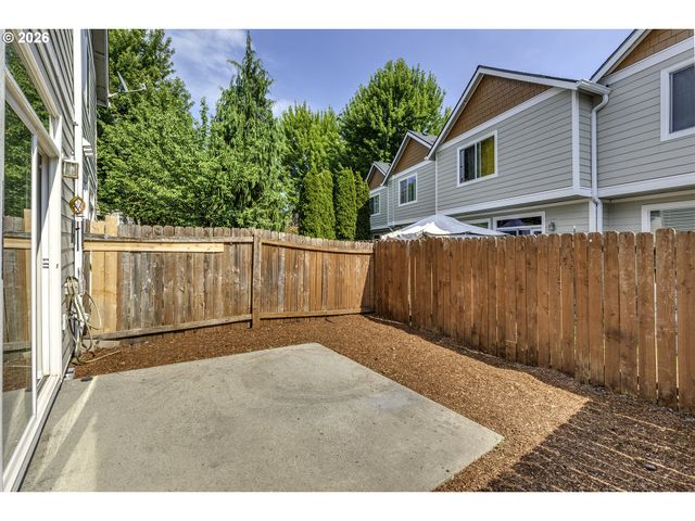 8654 Ne HYDE PARK Ln, Hillsboro, OR 97006