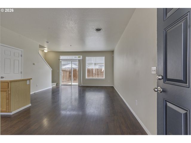8654 Ne HYDE PARK Ln, Hillsboro, OR 97006