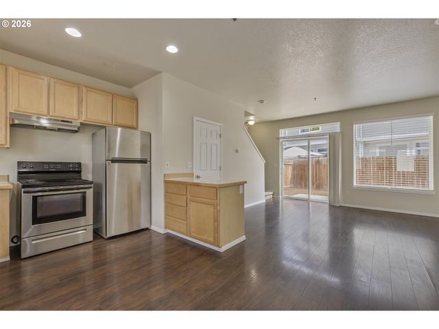 8654 Ne HYDE PARK Ln, Hillsboro, OR 97006
