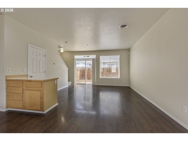 8654 Ne HYDE PARK Ln, Hillsboro, OR 97006