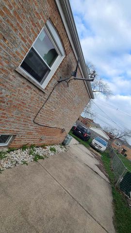 13921 S Stewart Avenue, Riverdale, IL 60827