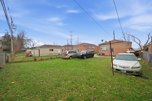 13921 S Stewart Avenue, Riverdale, IL 60827