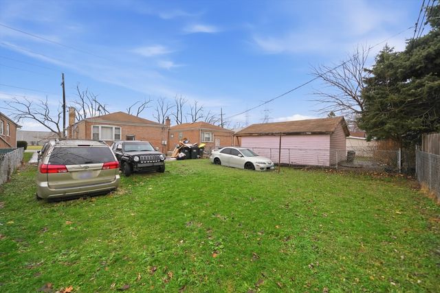 13921 S Stewart Avenue, Riverdale, IL 60827
