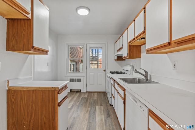 323 Hamilton Court B, Stamford, CT 06902