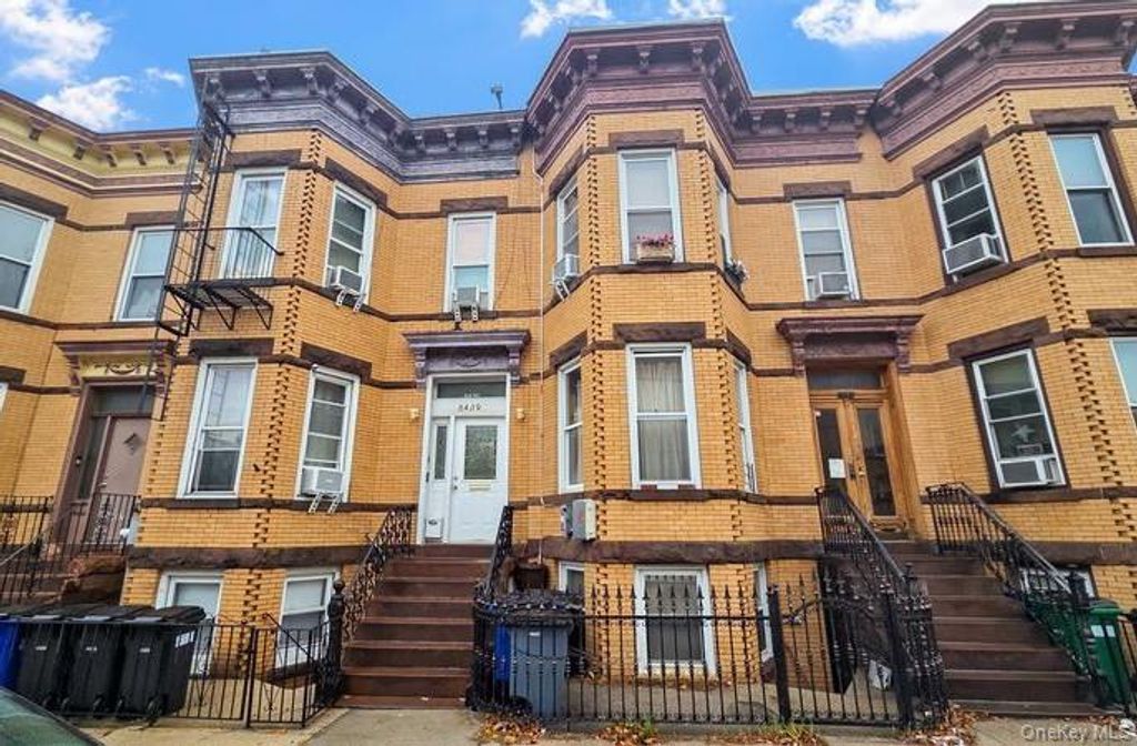 6439 74th Avenue, Glendale, NY 11385