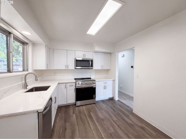 465 Sw 139TH Ave, Beaverton, OR 97006