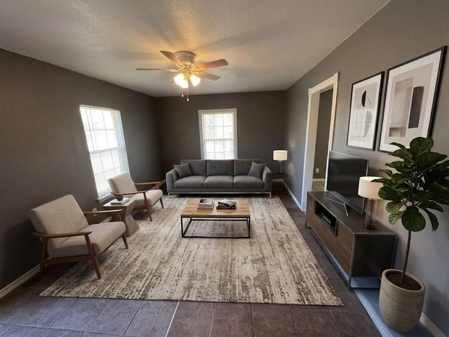 4040 Runnels Street, Fort Worth, TX 76106