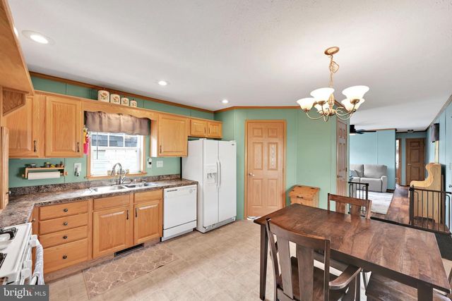 40 RIDGEWOOD MNR, Manheim, PA 17545