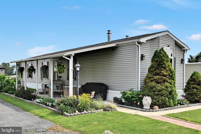 40 RIDGEWOOD MNR, Manheim, PA 17545