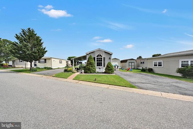 40 RIDGEWOOD MNR, Manheim, PA 17545