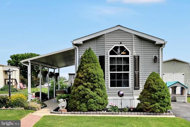 40 RIDGEWOOD MNR, Manheim, PA 17545
