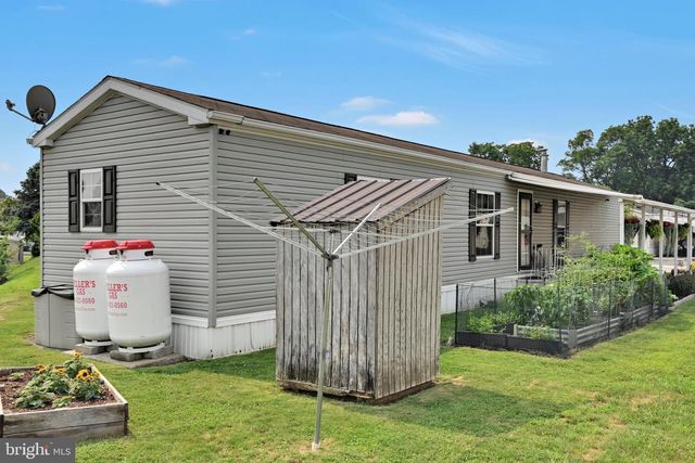 40 RIDGEWOOD MNR, Manheim, PA 17545