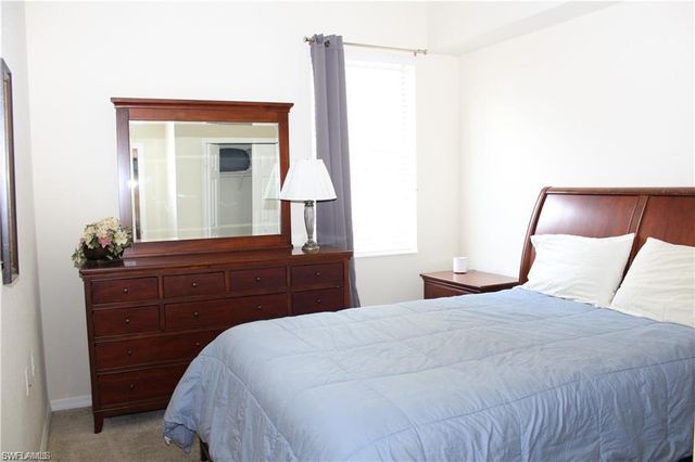 10542 Smokehouse Bay DR 101, Naples, FL 34120